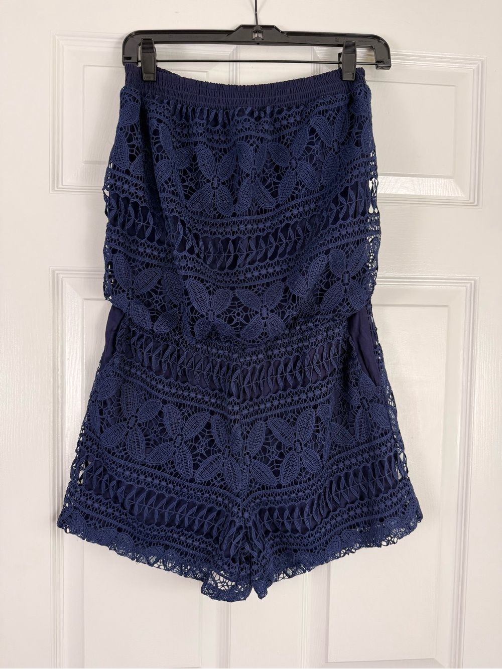 Solitaire Swim Dark Navy Crocheted Lace Strapless Short Romper Medium